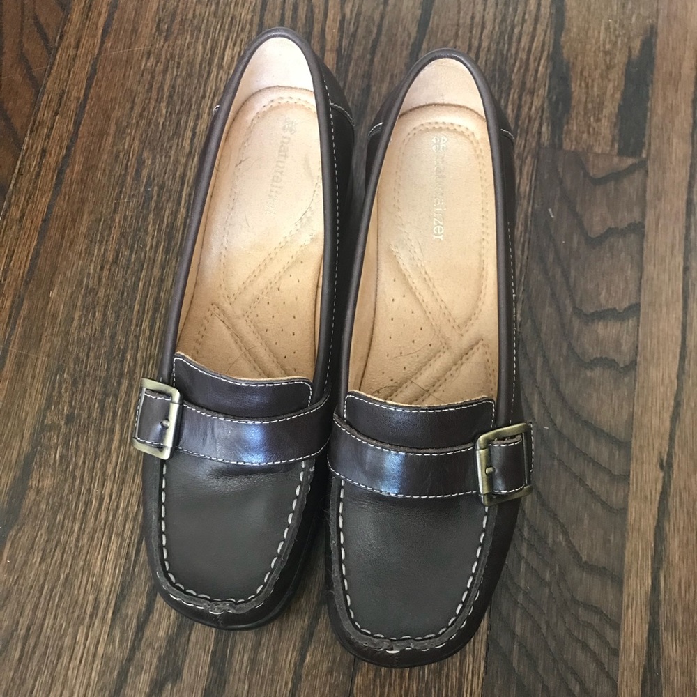 Naturalizer Brown Leather Wedge Heel Loafer size 8